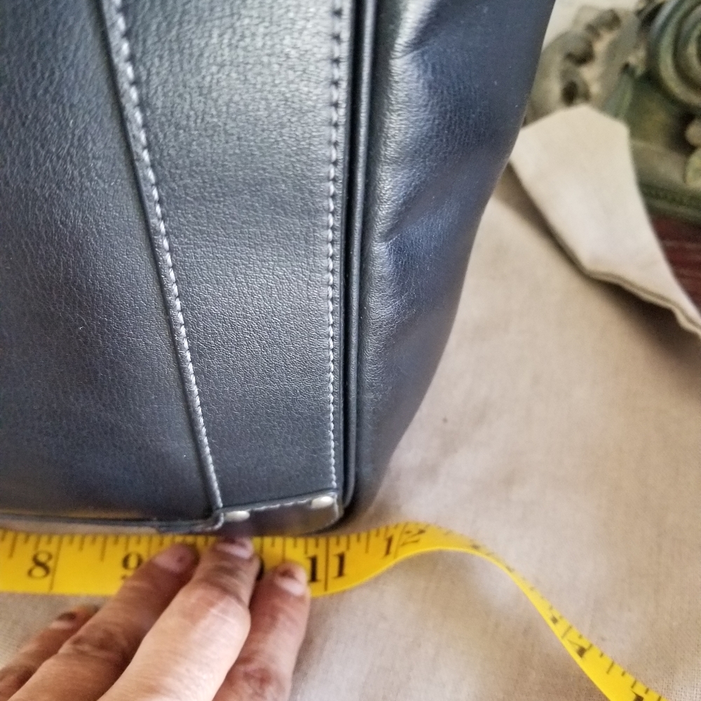 Sale!! Chloe black  eden big like new tote bag - Picture 15 of 16